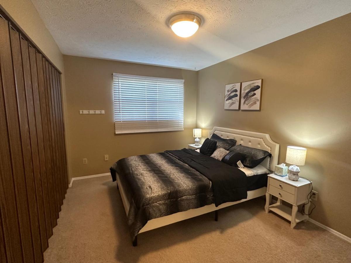 The Cozy Townhouse Wpafb & Wsu Apartment Fairborn Exterior foto