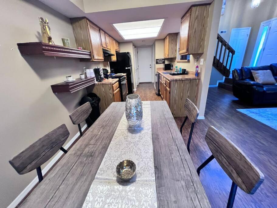 The Cozy Townhouse Wpafb & Wsu Apartment Fairborn Exterior foto
