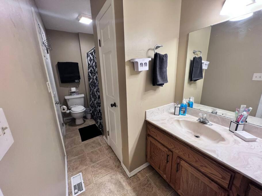 The Cozy Townhouse Wpafb & Wsu Apartment Fairborn Exterior foto