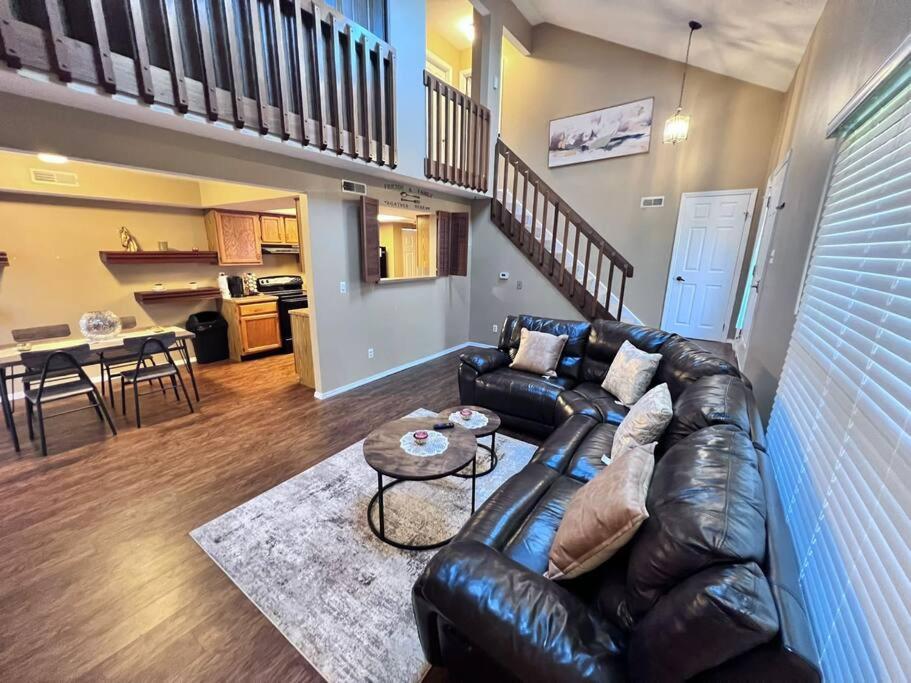 The Cozy Townhouse Wpafb & Wsu Apartment Fairborn Exterior foto